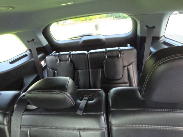 Used 2022 Ford Explorer XLT w/ Equipment Group 202A AWD/4WD image 14