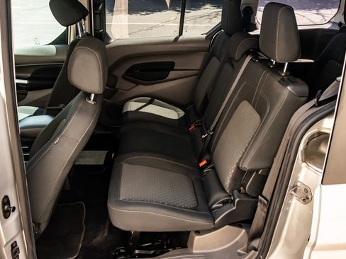 Used 2021 Ford Transit Connect XLT FWD image 14