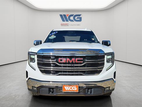 Used 2023 GMC Sierra 1500 SLT w/ SLT Convenience Package image 6