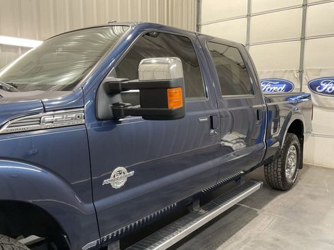 Used 2016 Ford F250 Lariat w/ Chrome Package image 5