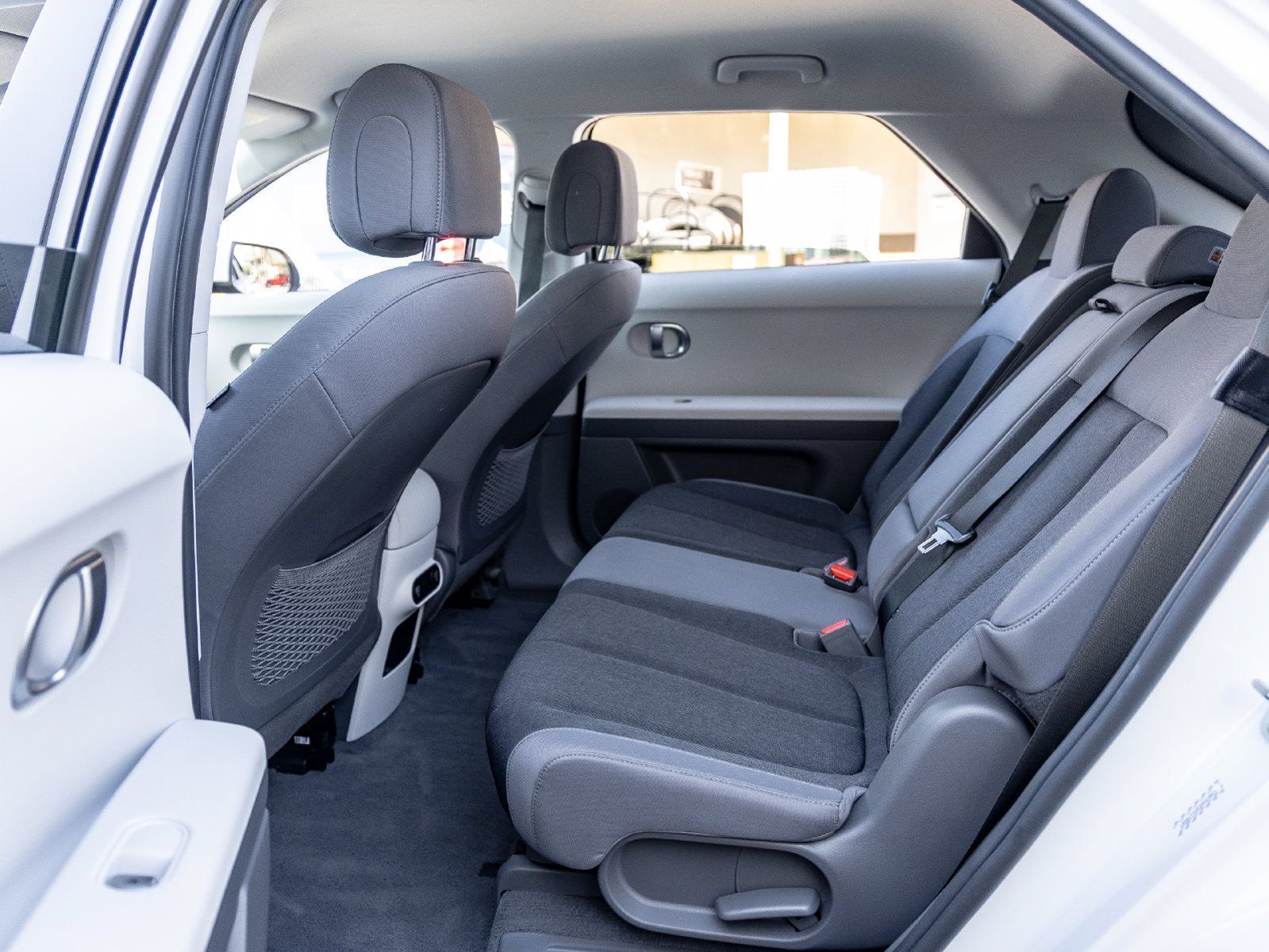 Used 2023 Hyundai Ioniq 5 SE RWD image 25