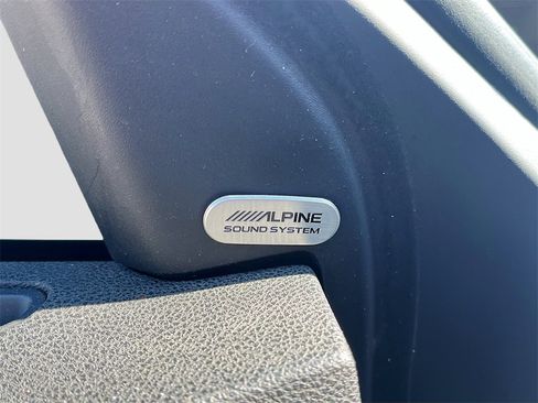 Used 2020 Chrysler 300 S image 18