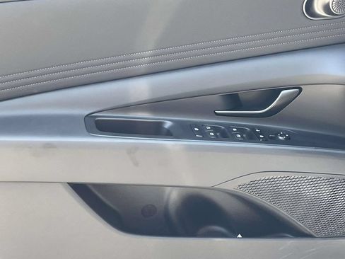 New 2026 Hyundai Elantra SEL FWD image 14