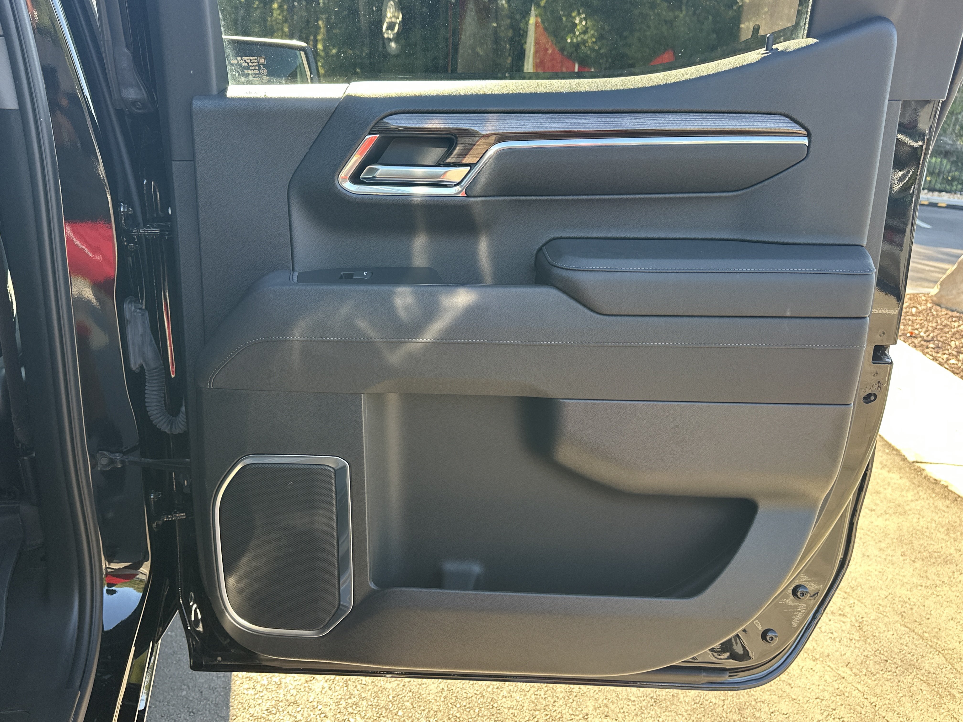 Used 2023 Chevrolet Silverado 1500 RST AWD/4WD image 17