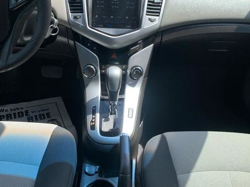 Used 2011 Chevrolet Cruze LS w/ Connectivity Package image 11