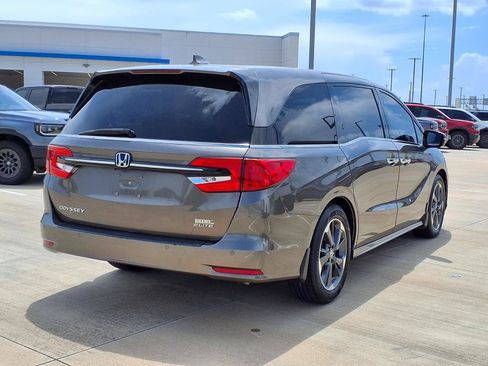 Used 2022 Honda Odyssey Elite image 7