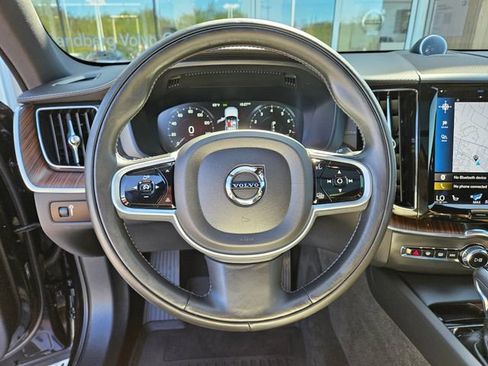 Used 2021 Volvo XC60 T6 Inscription w/ Protection Package Premier AWD/4WD image 25