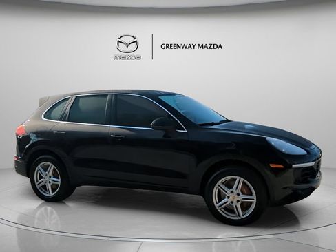 Used 2016 Porsche Cayenne AWD/4WD image 33