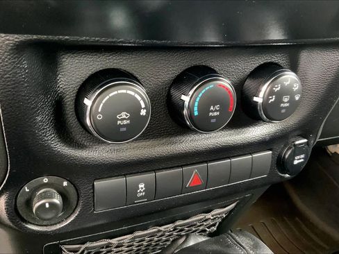 Used 2014 Jeep Wrangler Sport w/ Quick Order Package 23S image 29