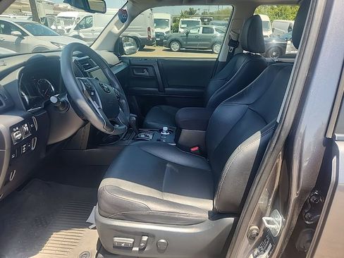 Used 2022 Toyota 4Runner Limited AWD/4WD image 18