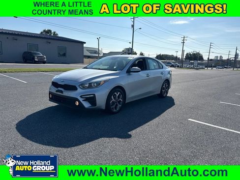 Used 2021 Kia Forte LXS FWD image 1