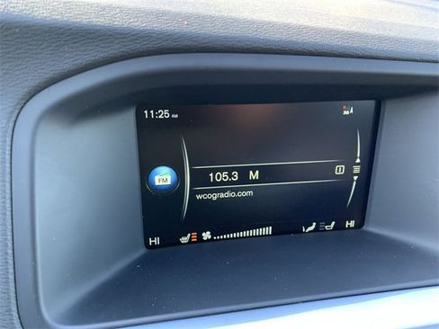 Used 2015 Volvo V60 T5 Premier w/ Convenience Package image 24