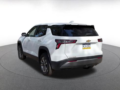 Used 2025 Chevrolet Equinox LT image 11