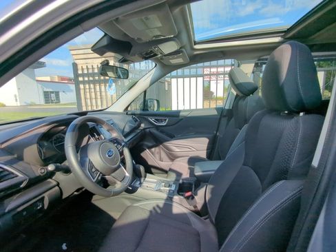 Used 2024 Subaru Forester Premium AWD/4WD image 6