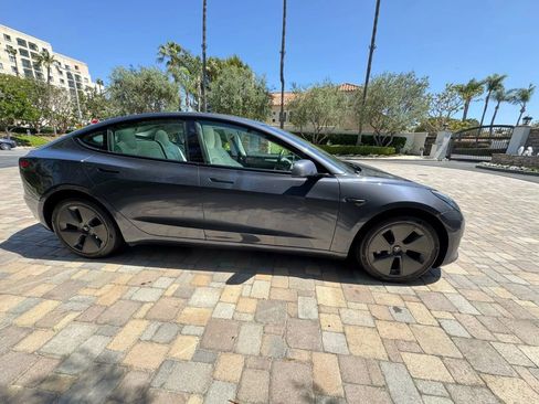 Used 2023 Tesla Model 3 Standard Range RWD image 4