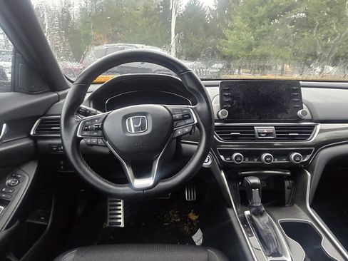 Used 2022 Honda Accord Sport image 12