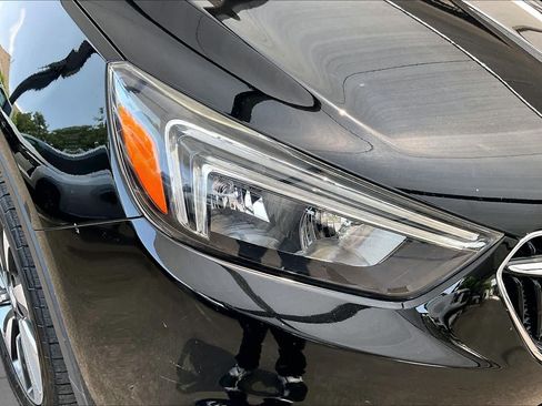 Used 2022 Buick Encore Preferred AWD/4WD image 27