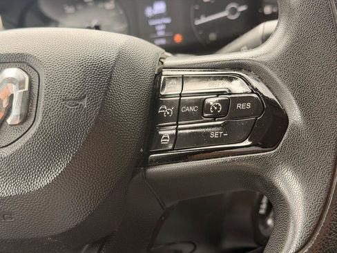 Used 2025 RAM ProMaster 2500 w/ Convenience Group FWD image 18