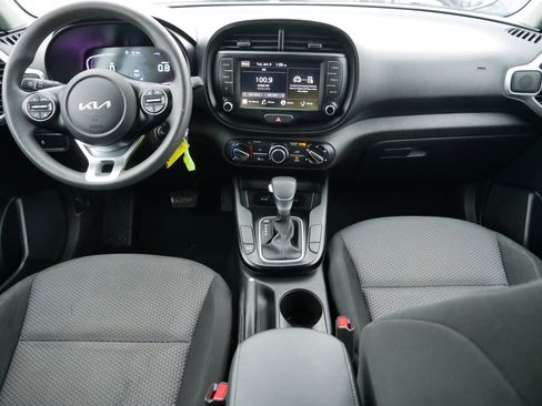 Certified 2024 Kia Soul LX w/ Option Group 015 image 10