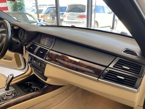 Used 2010 BMW X5 xDrive30i image 15