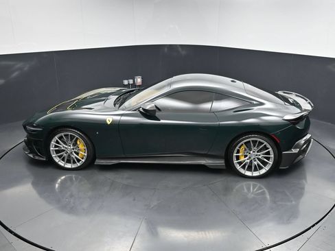 Used 2021 Ferrari Roma RWD image 21