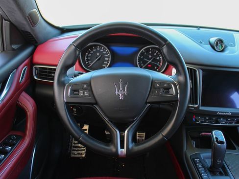 Used 2019 Maserati Levante S GranLusso AWD/4WD image 30