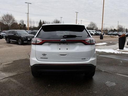 Used 2016 Ford Edge SE image 5