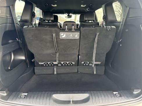 Used 2020 Chrysler Pacifica Touring-L w/ Advanced Safetytec Group image 20