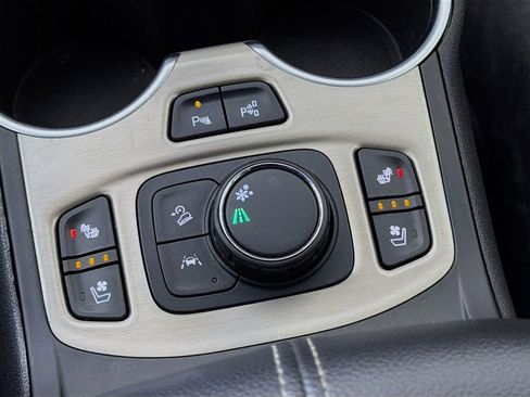 Used 2020 GMC Terrain Denali w/ Denali Premium Package image 25