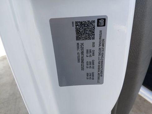 New 2025 GMC Savana 3500 w/ Power Convenience Package image 30