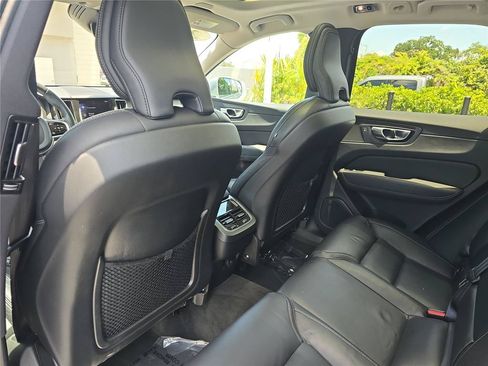 Used 2021 Volvo XC60 T5 Inscription w/ Advanced Package FWD image 13