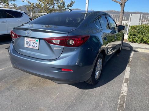 Used 2016 MAZDA MAZDA3 i Touring w/ Popular Equipment Package FWD image 9