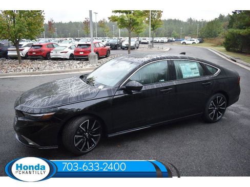 New 2025 Honda Accord Hybrid Touring image 5