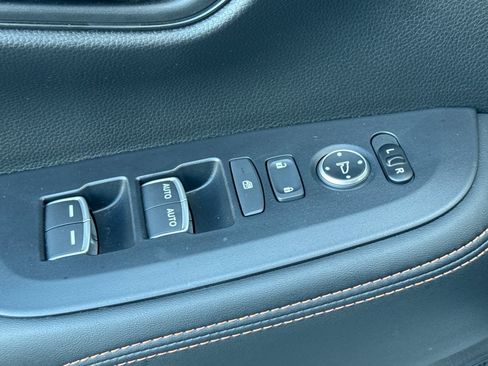 Used 2025 Honda HR-V Sport image 14
