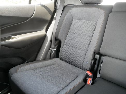 Used 2022 Chevrolet Equinox LT AWD/4WD image 12