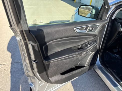 Certified 2024 Ford Edge Titanium AWD/4WD image 12