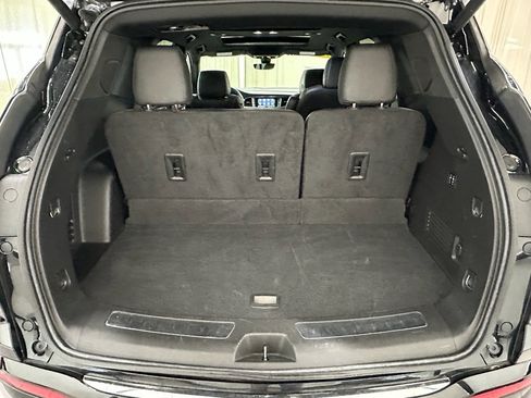 Certified 2023 Buick Enclave Avenir w/ Avenir Technology Package image 16
