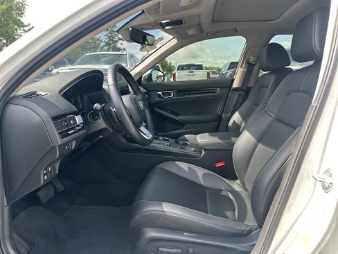 Used 2024 Honda Civic Touring image 16