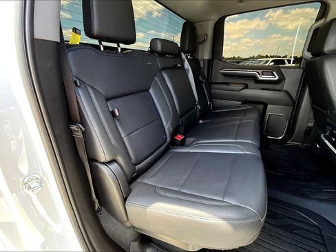 Used 2022 GMC Sierra 1500 SLT w/ SLT Convenience Package RWD image 21