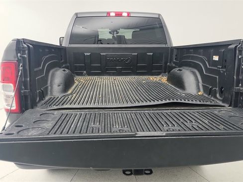 Used 2024 RAM 2500 Big Horn image 32