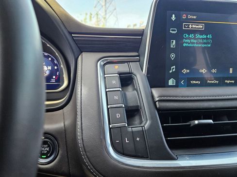 Used 2023 Chevrolet Tahoe Z71 w/ Luxury Package image 20