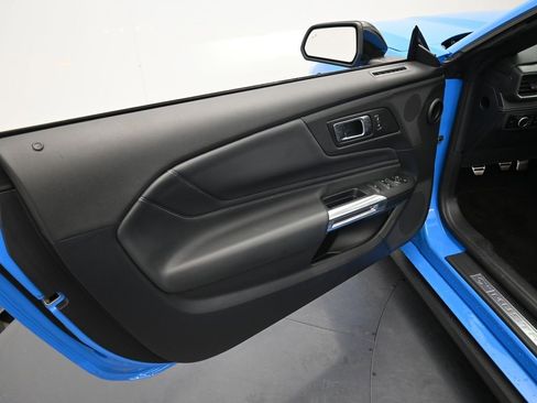 Used 2025 Ford Mustang GT Premium w/ GT Performance Package image 9