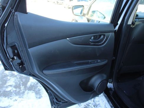 Used 2019 Nissan Rogue Sport S image 23