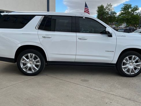 Used 2024 Chevrolet Tahoe High Country AWD/4WD image 4