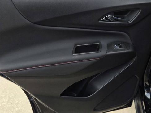 Used 2024 Chevrolet Equinox RS w/ RS Leather Package FWD image 12