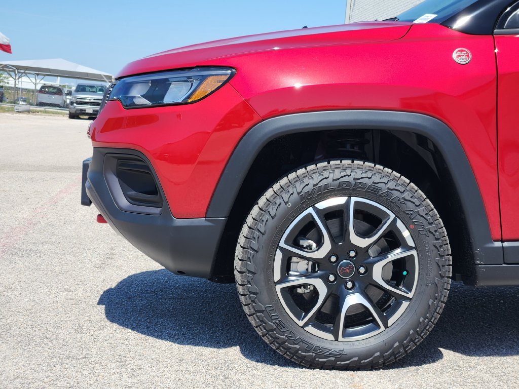 New 2026 Jeep Compass Trailhawk AWD/4WD image 6
