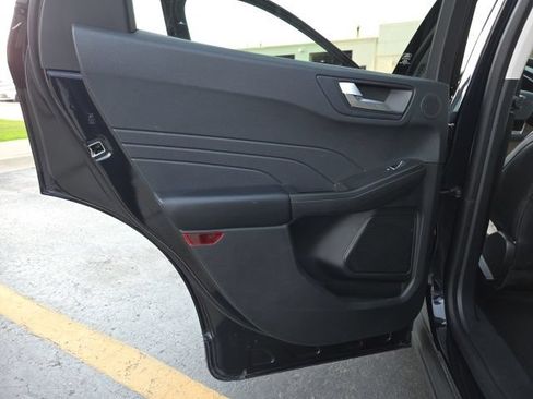 Used 2021 Ford Escape SEL w/ Technology Package AWD/4WD image 12