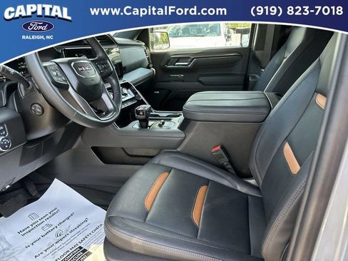 Used 2024 GMC Sierra 1500 AT4 w/ Technology Package AWD/4WD image 19