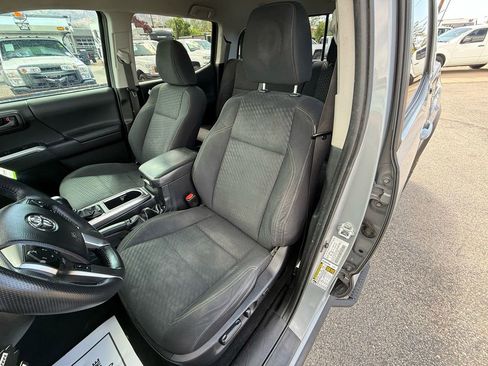 Used 2021 Toyota Tacoma SR5 w/ Trail Edition AWD/4WD image 15
