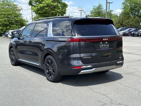 Used 2024 Kia Carnival SX Prestige FWD image 4